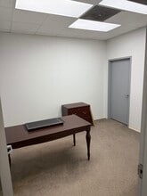 5327 S McColl Rd, Edinburg, TX for lease Interior Photo- Image 2 of 13