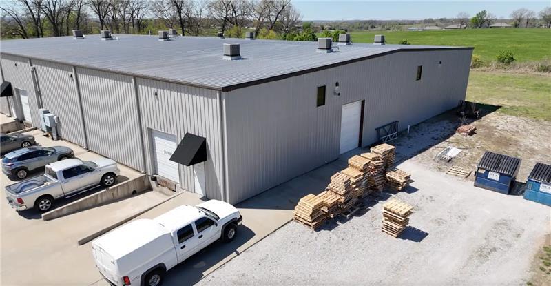 2171 Industrial Ct, Ozark, MO for lease - Building Photo - Image 2 of 6