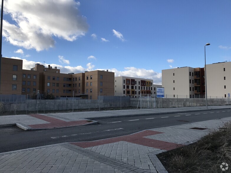 Calle Camino de los Chopos, 24, Ávila, Ávila for sale - Building Photo - Image 1 of 2