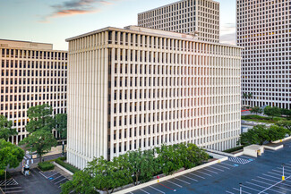 More details for 1 Greenway Plz, Houston, TX - Office for Lease