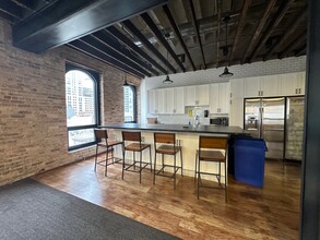 646-648 N Clark St, Chicago, IL for lease Interior Photo- Image 2 of 26