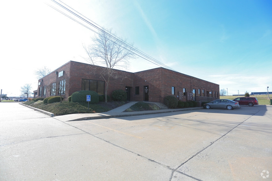 106 Farrar Dr, Cape Girardeau, MO for lease - Building Photo - Image 2 of 3