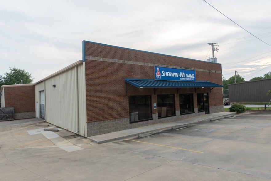1889 Mccullough Blvd Tupelo Ms 38801 Retail Property