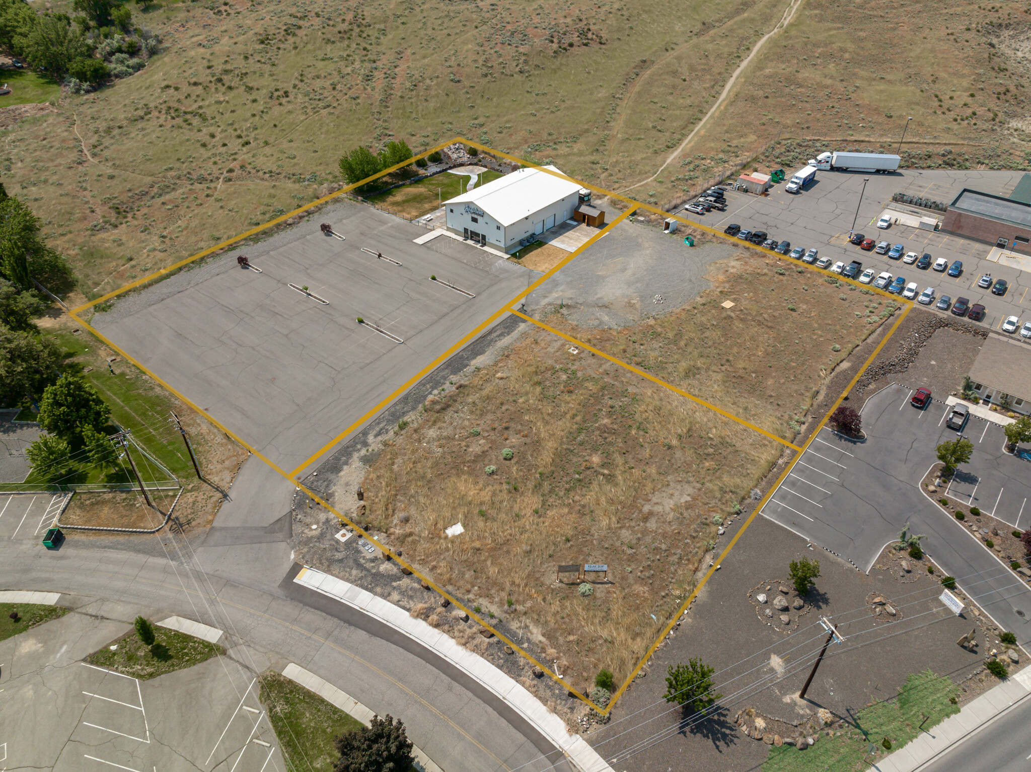 Undetermined W. Van Giesen, West Richland, WA for sale Primary Photo- Image 1 of 1