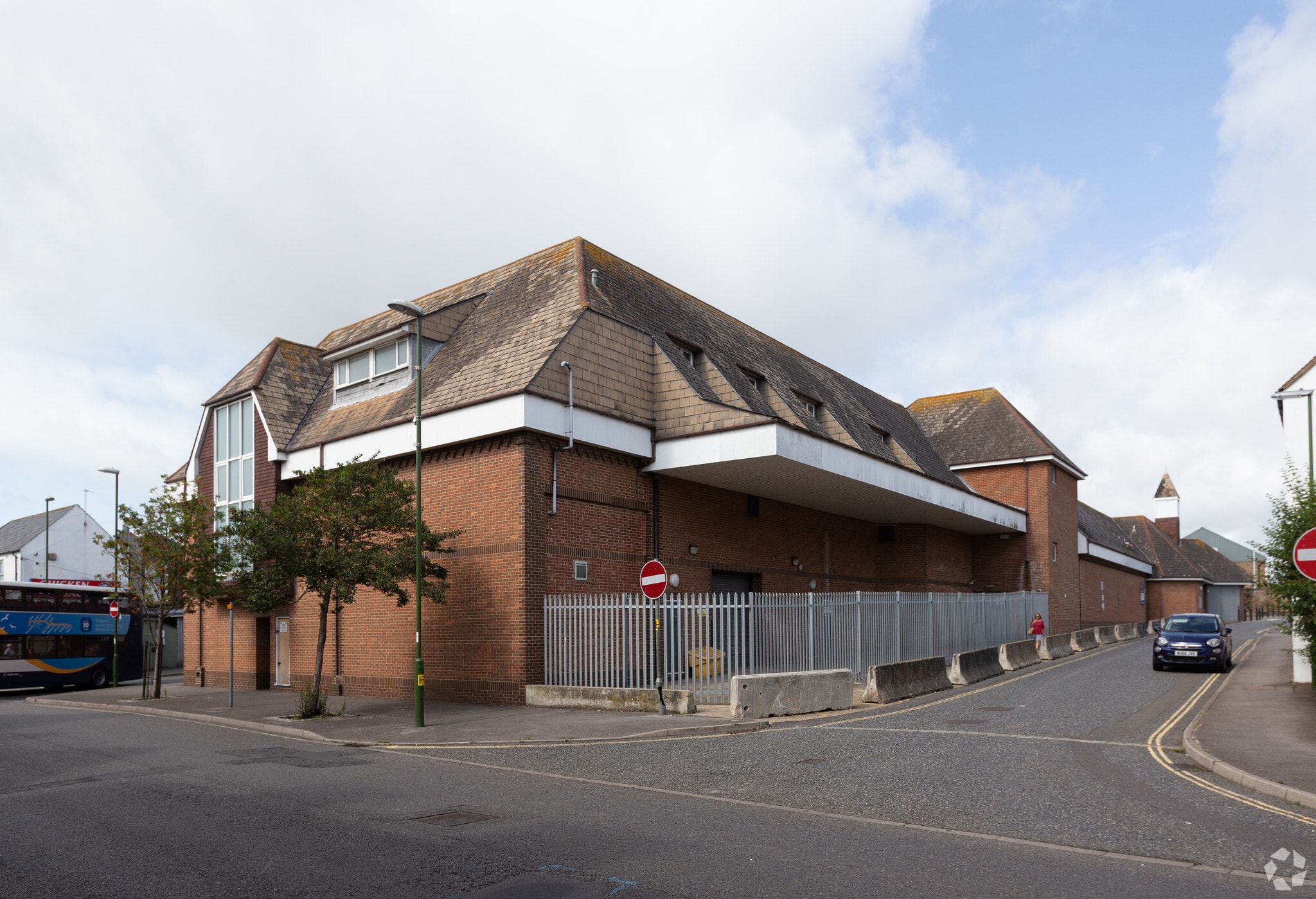 Avon Rd, Littlehampton for sale Building Photo- Image 1 of 1