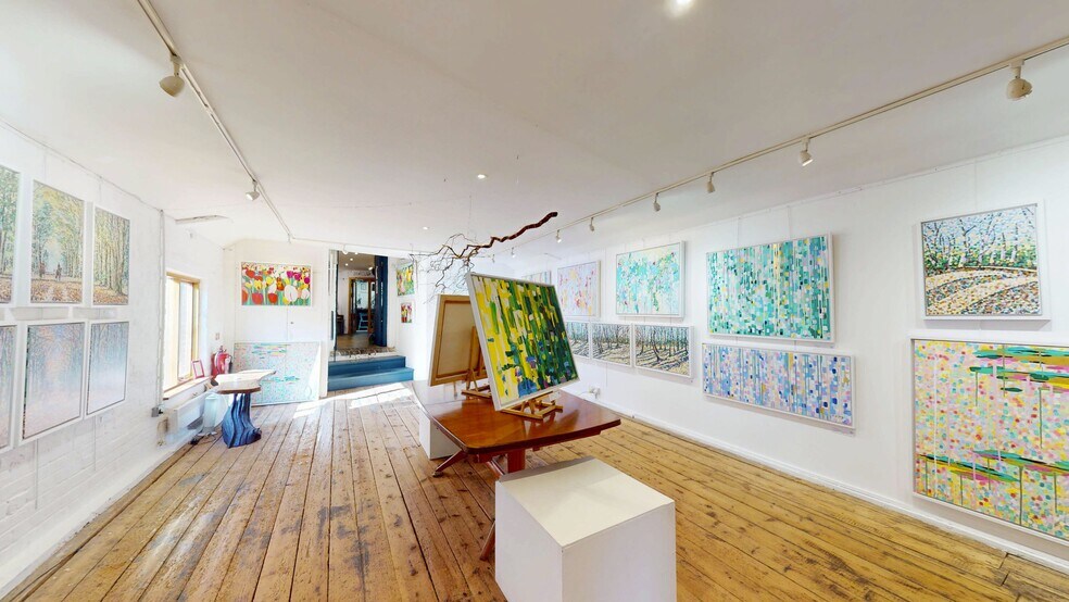 108 Fisherton St, Salisbury for sale - Interior Photo - Image 3 of 5