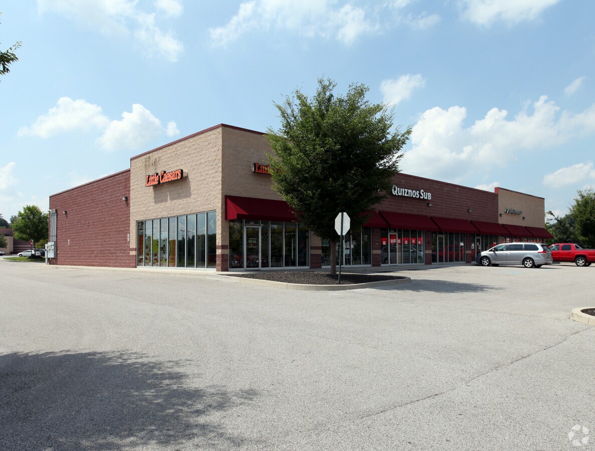 21652195 York Crossing Dr, York, PA 17408