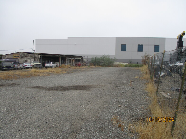 3655 Placentia Ln, Riverside, CA for lease - Building Photo - Image 2 of 6