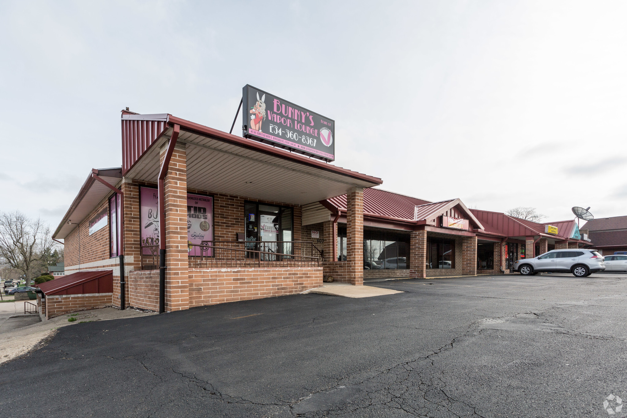 4030 Lincoln Way E, Massillon, OH for sale Primary Photo- Image 1 of 1