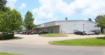 119 Hamilton Park Dr, Tallahassee FL - Warehouse