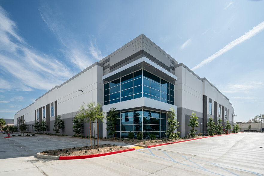 9920 Pioneer Blvd, Santa Fe Springs, CA for lease - Building Photo - Image 1 of 6