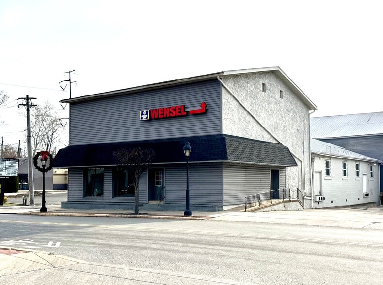 16 E Bridge St, Spring City, PA for lease - Building Photo - Image 1 of 11