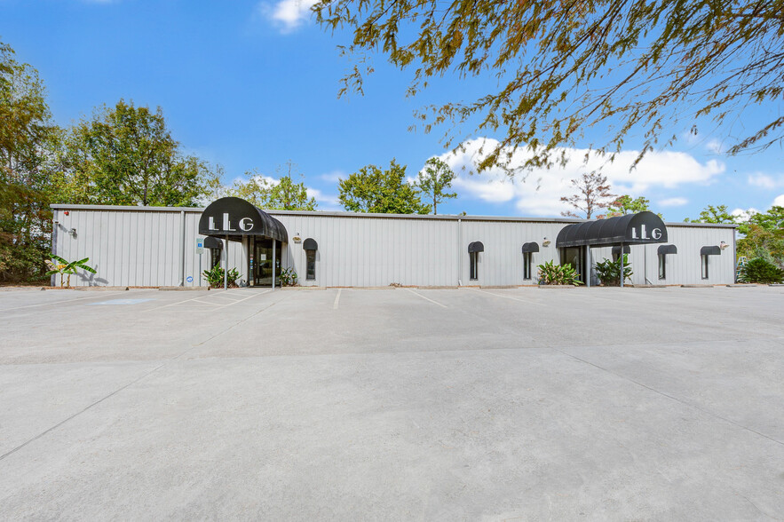 7415 Eastex Freeway Plaza, Beaumont, TX for sale - Primary Photo - Image 1 of 27