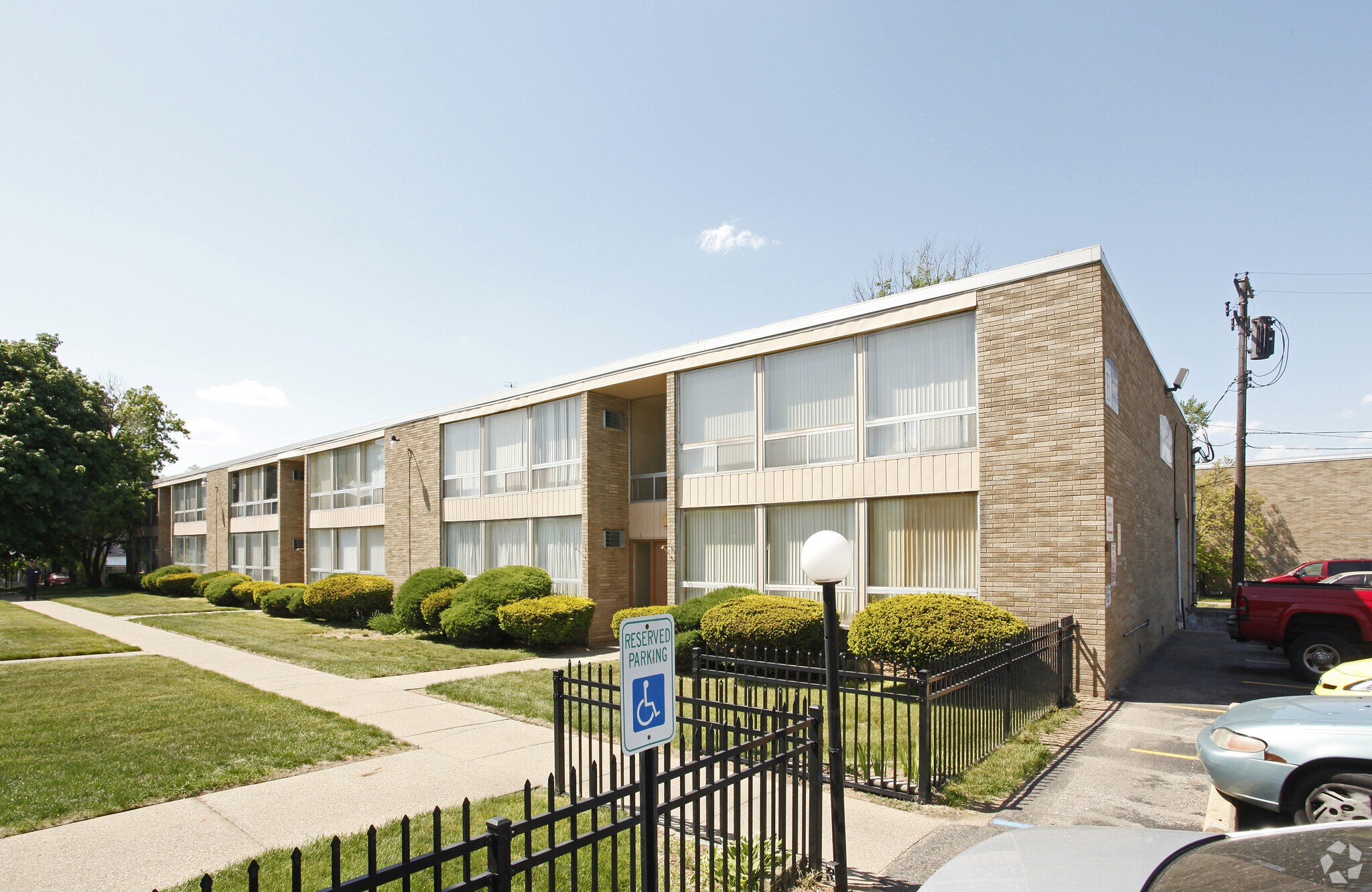 23600-23650 W 7 Mile Rd, Detroit, MI for sale Primary Photo- Image 1 of 1