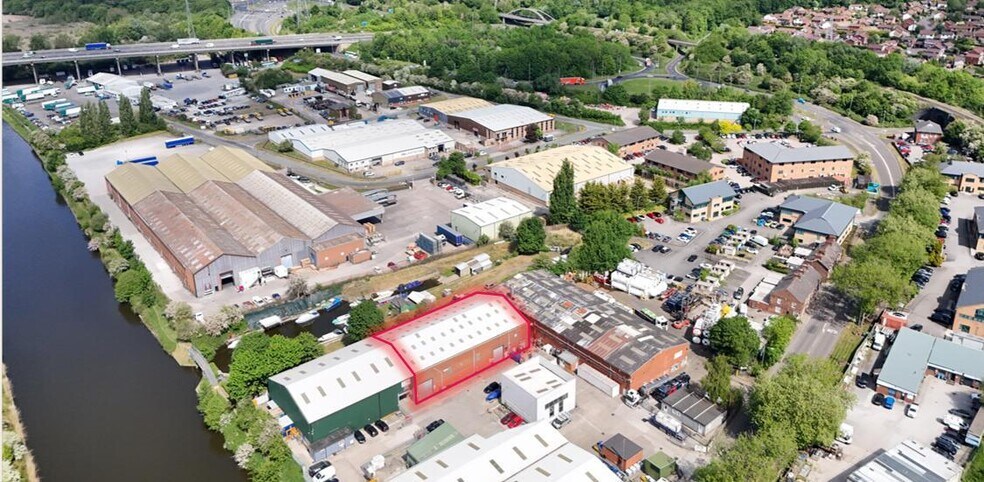 2A-2B Clifton Rd, Sutton Weaver for lease - Building Photo - Image 1 of 8