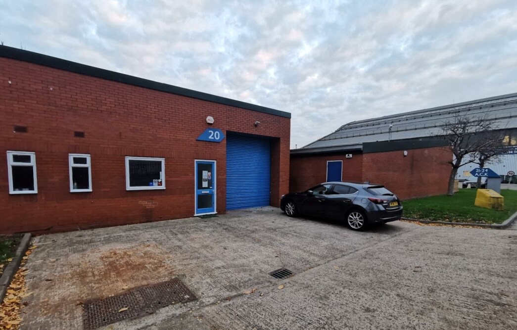 20 Red Ln, Coventry for sale Primary Photo- Image 1 of 1