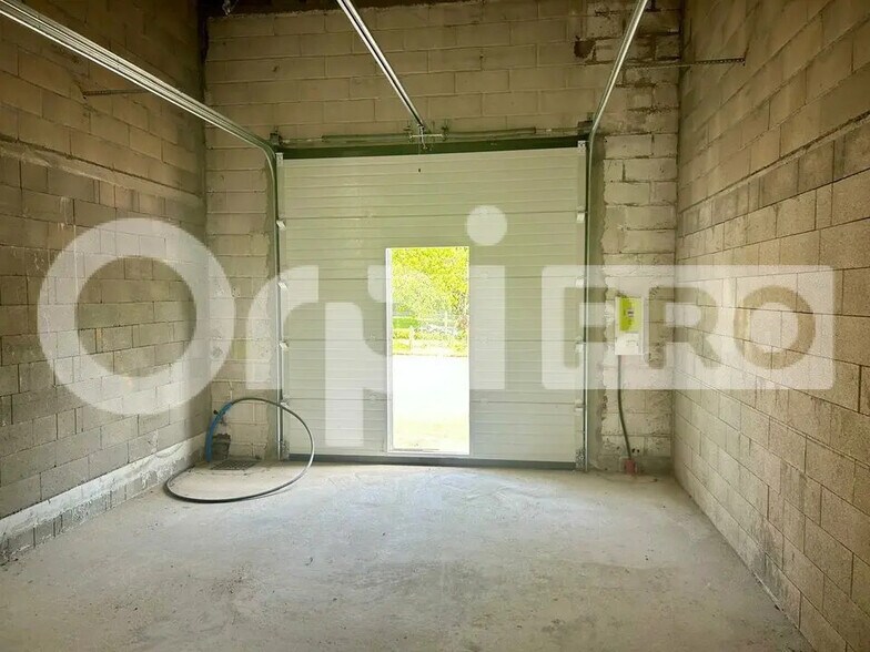 Flex in Saint-Chéron for sale - Interior Photo - Image 3 of 6