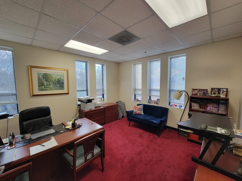 121 Brick Kiln Rd, Chelmsford, MA for lease - Interior Photo - Image 1 of 13