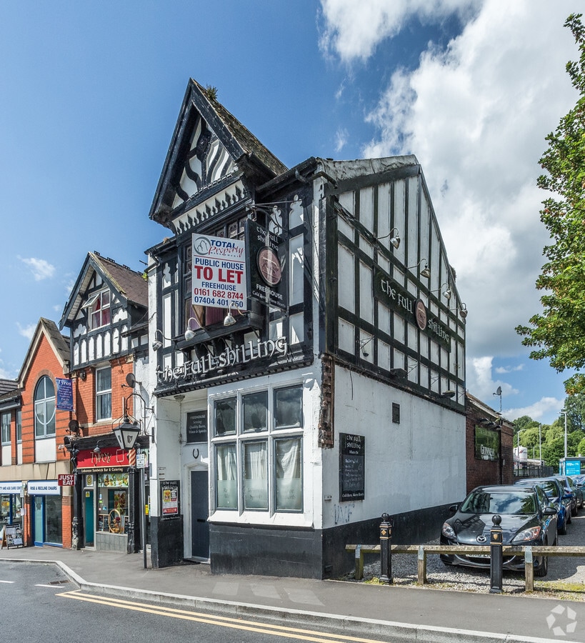 11 Tiviot Dale, Stockport, SK1 1TA