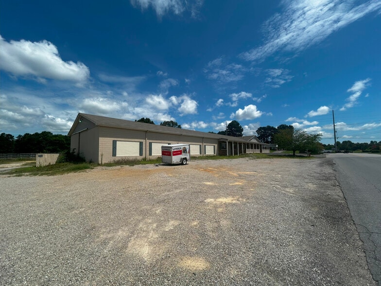 106 Jeanette Dr, Danville, VA for lease - Building Photo - Image 2 of 3