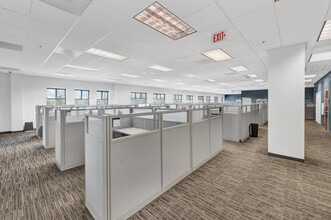 4969 Centre Pointe Dr, North Charleston, SC for lease Interior Photo- Image 2 of 3