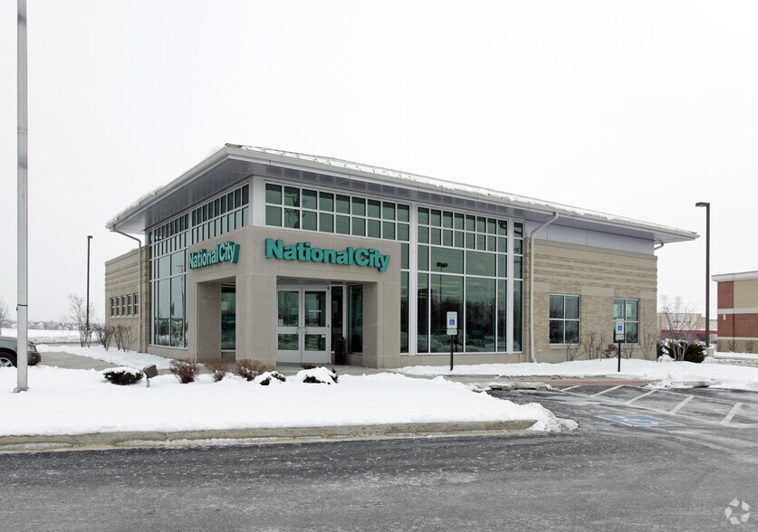 100 Hansen Blvd, North Aurora, IL 60542