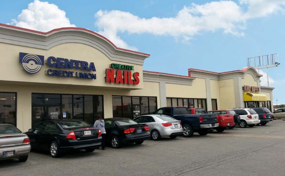 2450 E State Road 44, Shelbyville, IN for lease - Building Photo - Image 2 of 4