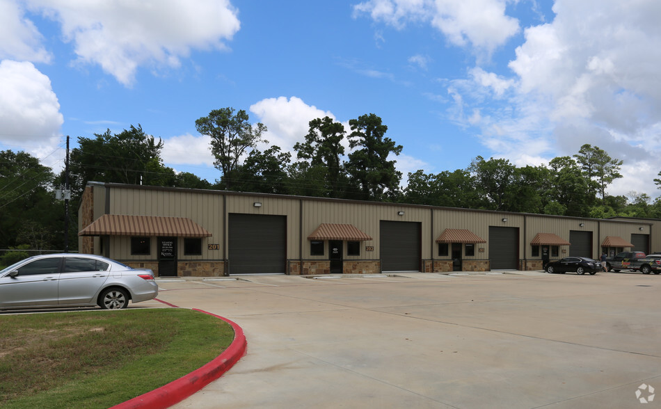 25702 Aldine Westfield Rd, Spring, TX for lease - Primary Photo - Image 3 of 19