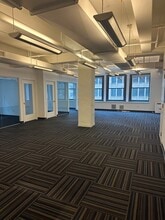 555 W 8th Ave, New York, NY for lease Interior Photo- Image 1 of 6