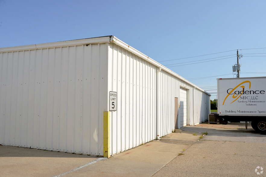 7601 E 88th Pl, Indianapolis, IN for sale - Primary Photo - Image 1 of 1