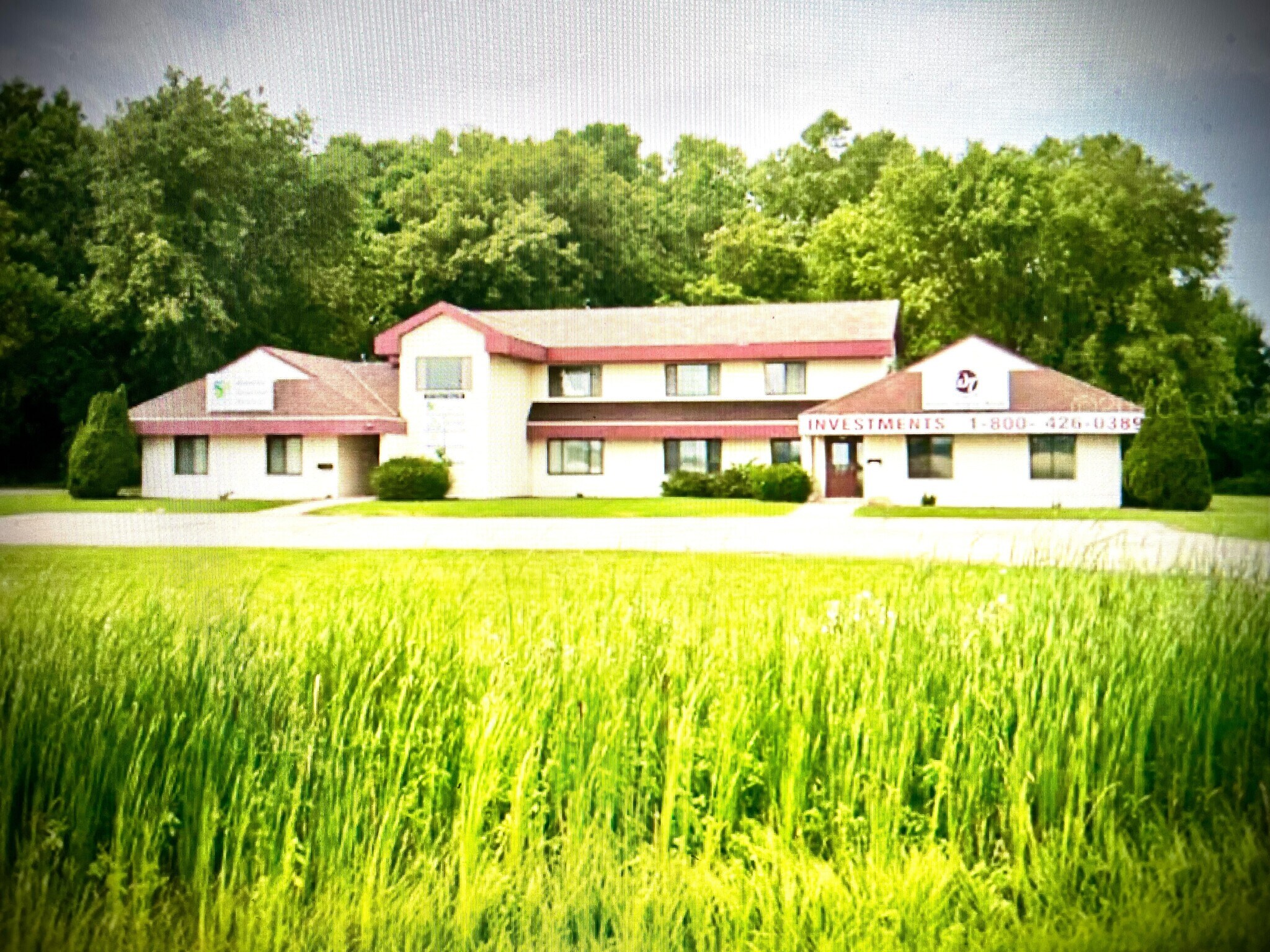 5111 Green Valley Rd, Oshkosh, WI for sale Building Photo- Image 1 of 1