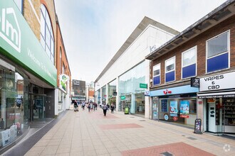 24-26 The Martletts, Crawley for lease Building Photo- Image 2 of 7
