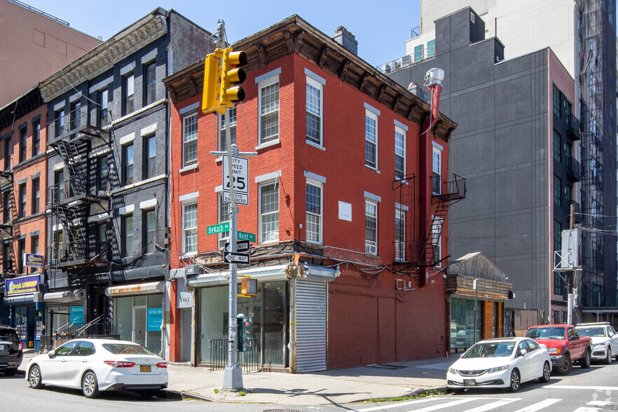 463 DeKalb Ave, Brooklyn, NY for sale - Primary Photo - Image 1 of 1