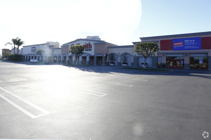 21470-21500 Victory Blvd, Woodland Hills, CA for lease - Building Photo - Image 3 of 10