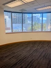 2155 Kalakaua Ave, Honolulu, HI for lease Interior Photo- Image 1 of 3