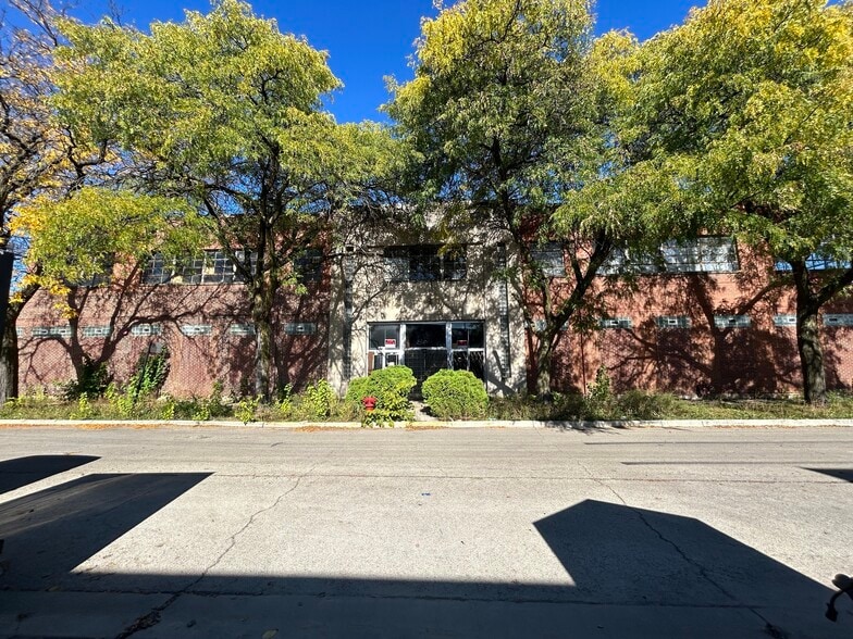 4230 W Drummond Pl, Chicago, IL for sale - Building Photo - Image 1 of 10