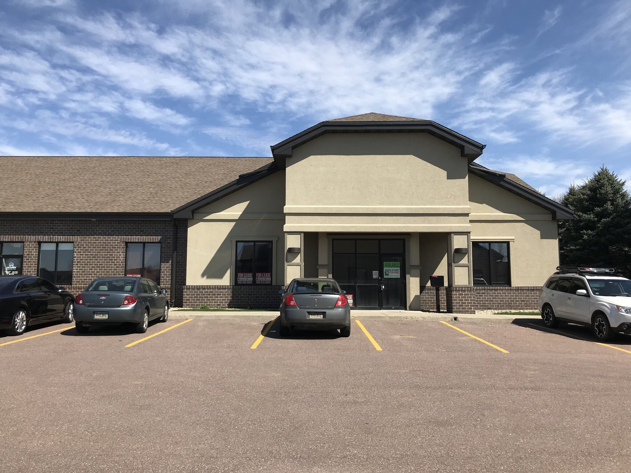 6330 S Western Ave, Sioux Falls, SD for sale Building Photo- Image 1 of 1