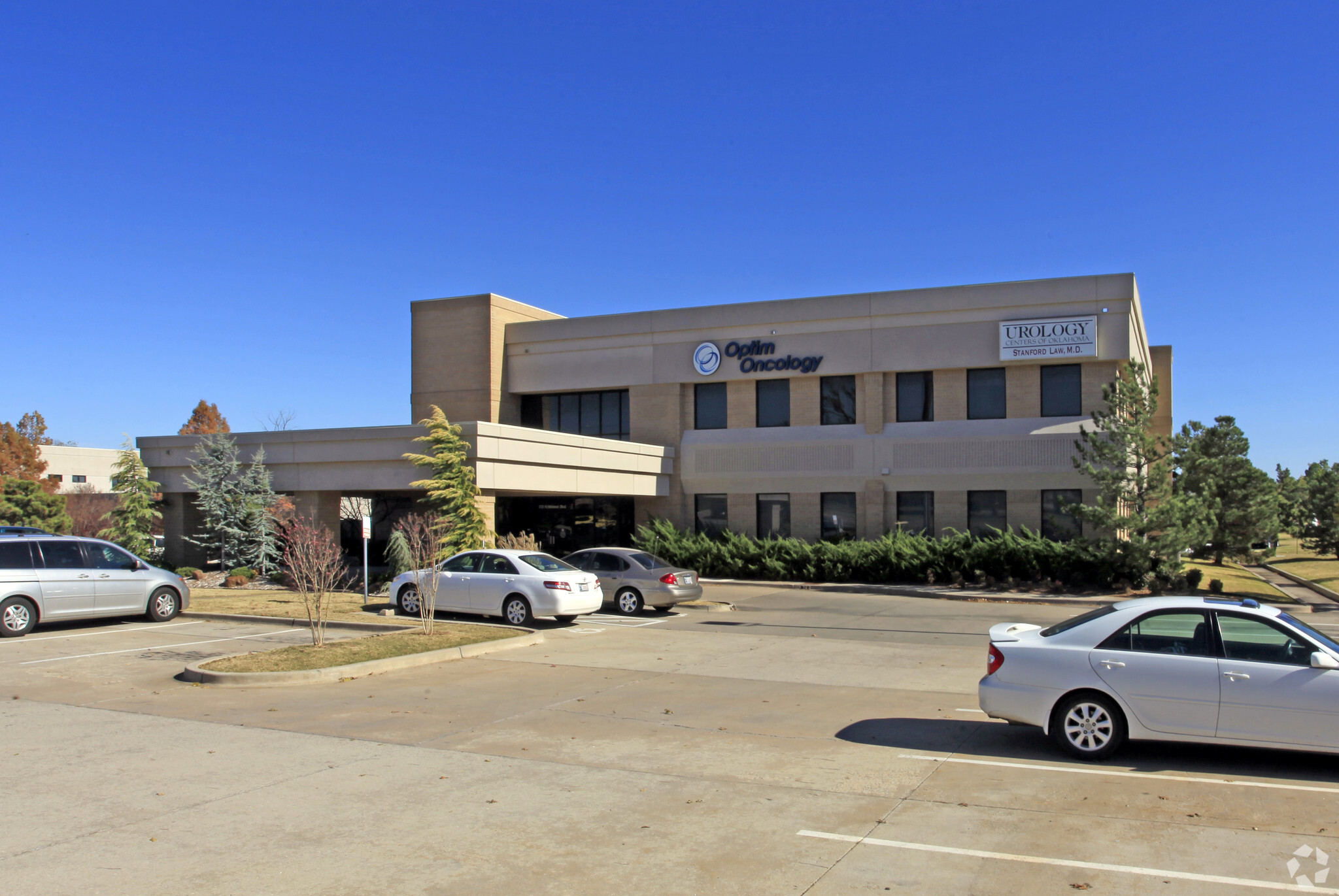 230 N Midwest Blvd, Oklahoma City, OK for sale Building Photo- Image 1 of 1