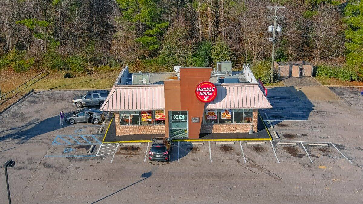 147 Lakewood Dr, Batesville, MS for sale Building Photo- Image 1 of 4