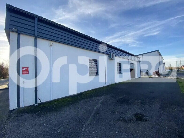 Industrial in Montauban for lease - Building Photo - Image 3 of 6