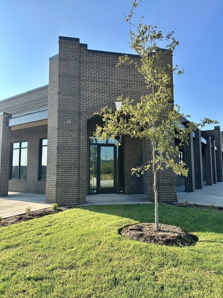 6340 Cromwell Marine Creek Rd, Fort Worth, TX for lease - Building Photo - Image 2 of 6