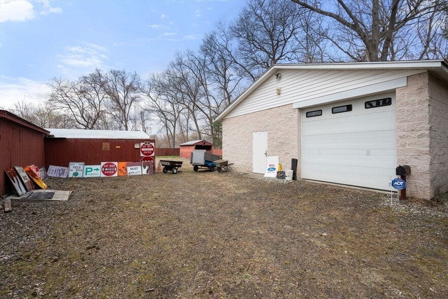 93 Strong St, Springfield, MA for sale - Building Photo - Image 3 of 6