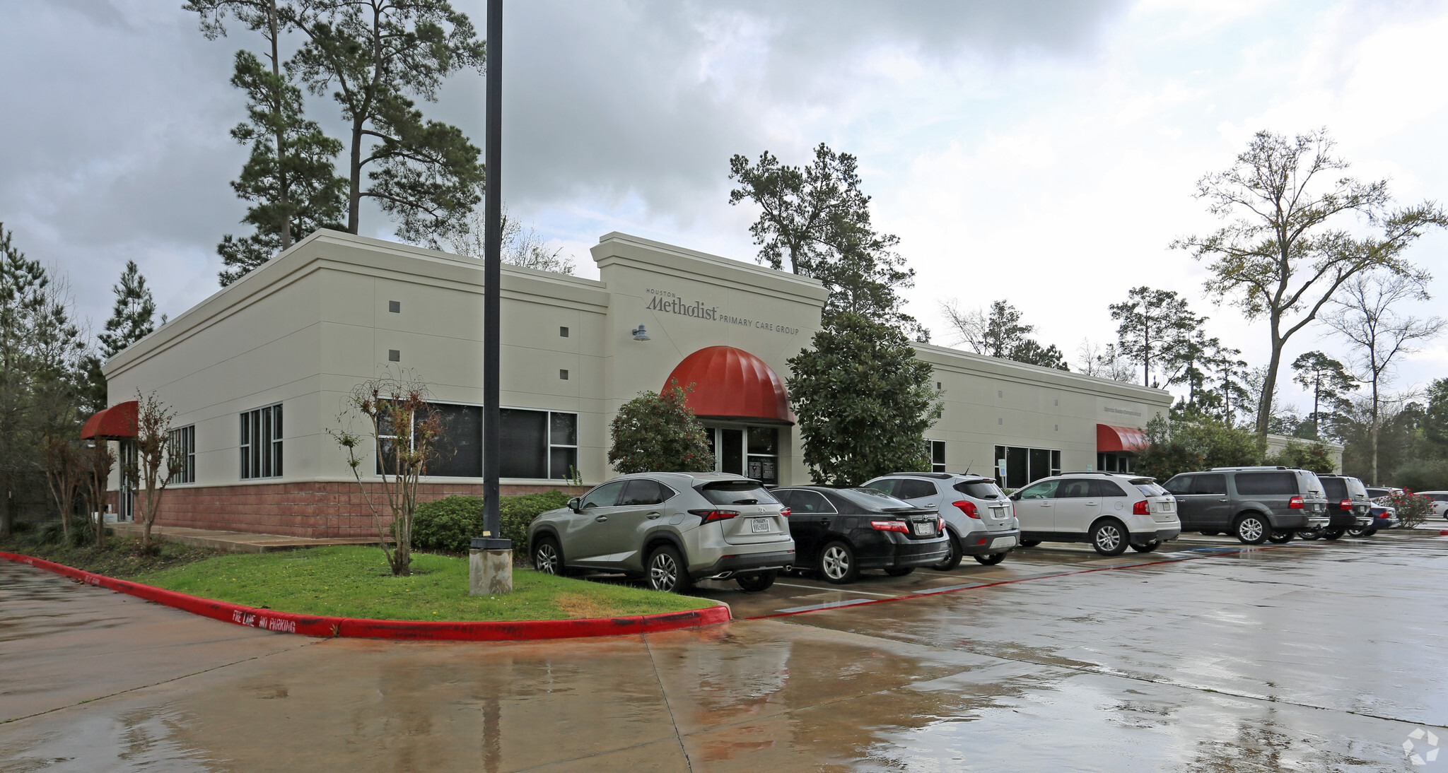 6704 Sterling Ridge Rd, The Woodlands, TX for lease Primary Photo- Image 1 of 7