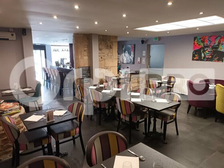 Retail in Reims for lease - Interior Photo - Image 2 of 4