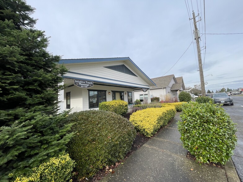 617 N 2nd Ave, Stayton, OR for lease - Primary Photo - Image 1 of 1