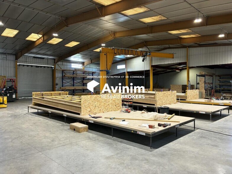 Industrial in Miramas for sale - Interior Photo - Image 2 of 7