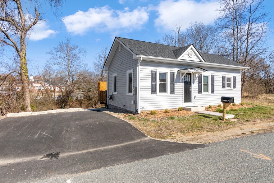 10447 Hudson Rd, King VA 22485