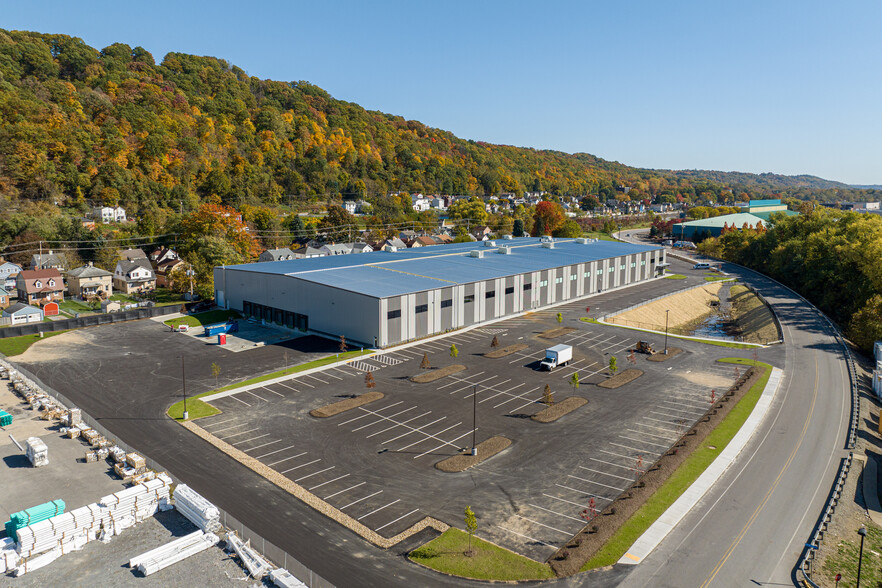 1200 Brickworks, Leetsdale, PA for lease - Building Photo - Image 3 of 4