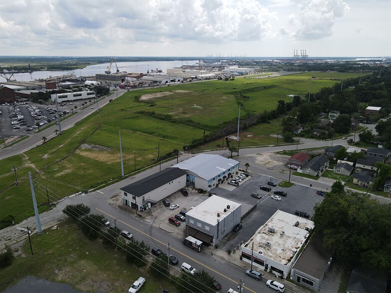 1813 Reynolds Ave, North Charleston, SC for lease - Building Photo - Image 3 of 4