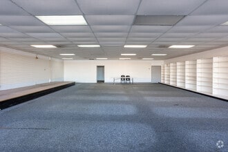 100 Spalding Square, Griffin, GA for lease Interior Photo- Image 1 of 6
